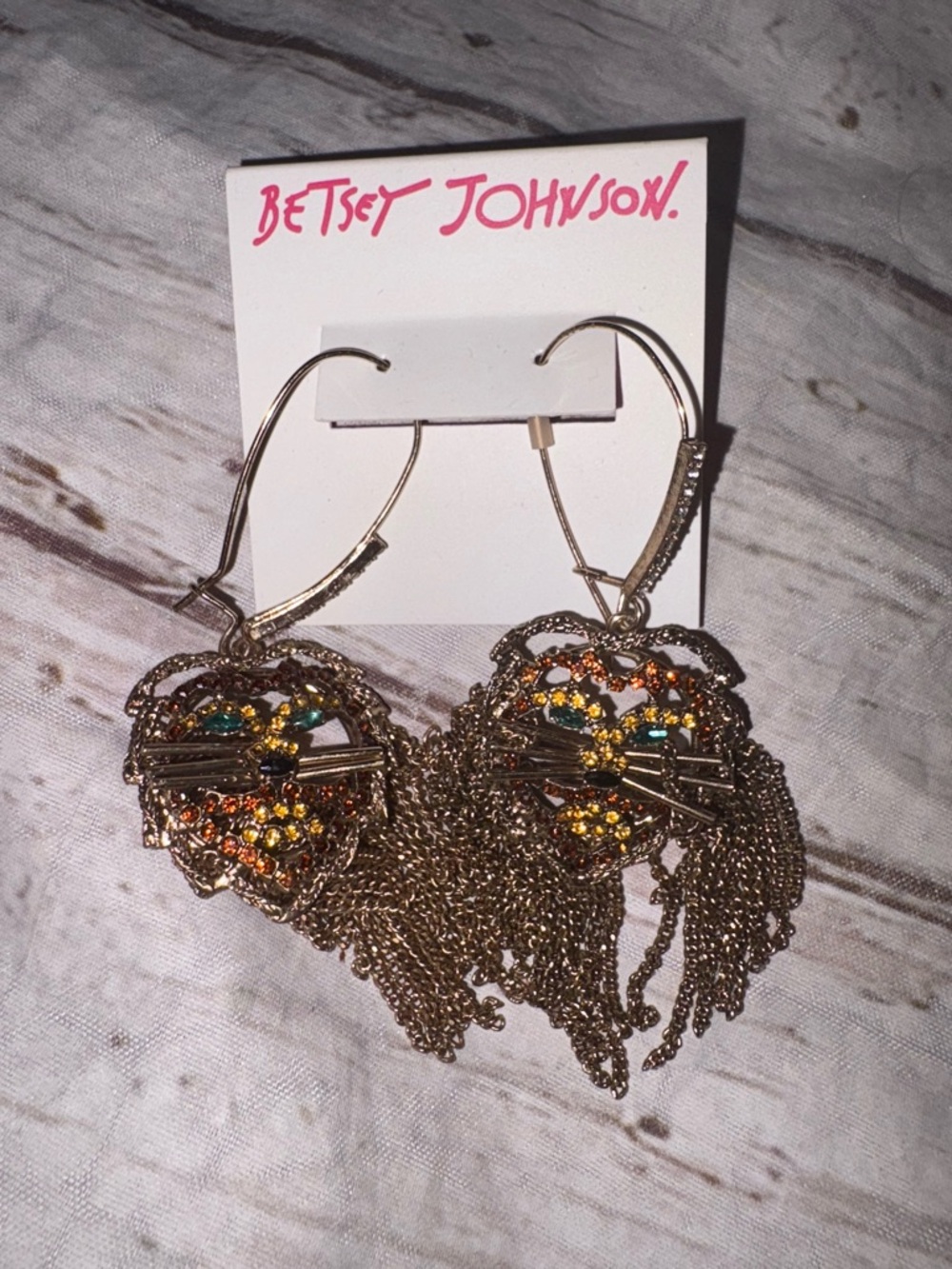 Betsey Johnson āstay wildā collection lion dangly earrings new!